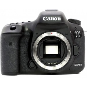 Canon EOS 7D II Body + W-E1(AC9128B004AA)